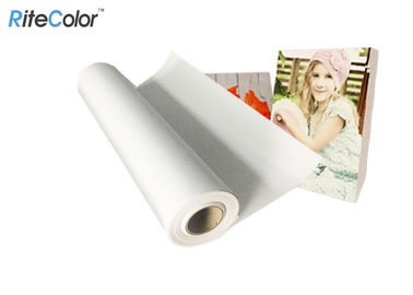 Toile brillante Rolls de polyester de résistant à l'eau pour l'art imprimant le noyau de petit pain de 2 pouces/3 pouces